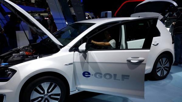 B0ceaane's tweet photo. VOLKSWAGEN 👌#FUTUR #VOITURE #DANS #QQL #ANNEE #PERMIS #AVRIL #PROCHAIN 👌🚘🚘 http://t.co/khVbBIxbga