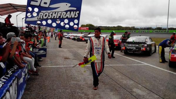 StandingNews's tweet photo. Galería de la #RedCo240 en @SuperOvaloChis fotos @jesusdiazh y @Javensen @NASCARmxOficial @FicreaRacing http://t.co/LD0oN8Mo2T