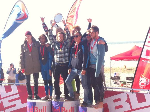 ExeterUniSurf's tweet image. Congrats to the EUSC men&apos;s team who came 3rd overall #bucssurf #UofExeterAU