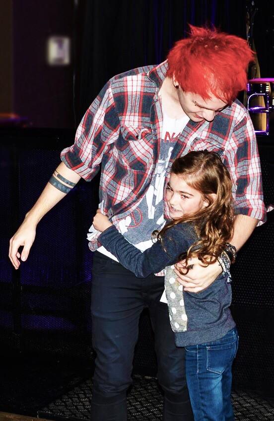 5SOS_Daily's tweet photo. My Heart http://t.co/vFymGpDWiP