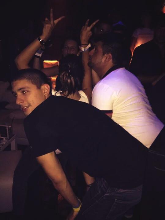 _dianadantas's tweet photo. 💃💥 #meileuresoiréedumonde #meilleureamis #meilleurefamille http://t.co/7bWVAwuYNN