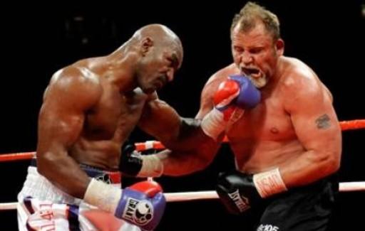 HAPPY BIRTHDAY to world heavyweight boxing champion Evander   