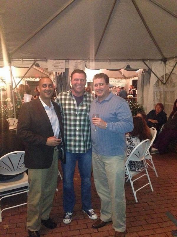 ErikHansenPandL's tweet photo. Mutts &amp; Merlot fundraiser for Save-A-Pet @APS_LongIsland @saveapetli @PL_LongIsland @API_LongIsland #zone1rocks http://t.co/E37VE5VD2h