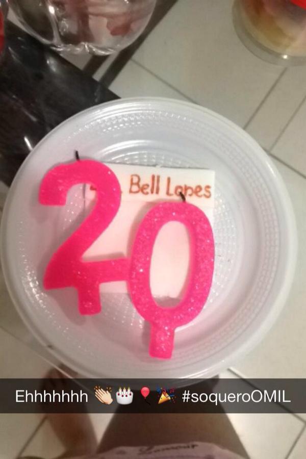 lopes_bell's tweet photo. Ehhhhhhhh!!!!!! #bell20 #soqueroumpresente #obrigadalindos #desceogelo http://t.co/JNZBGuRup4