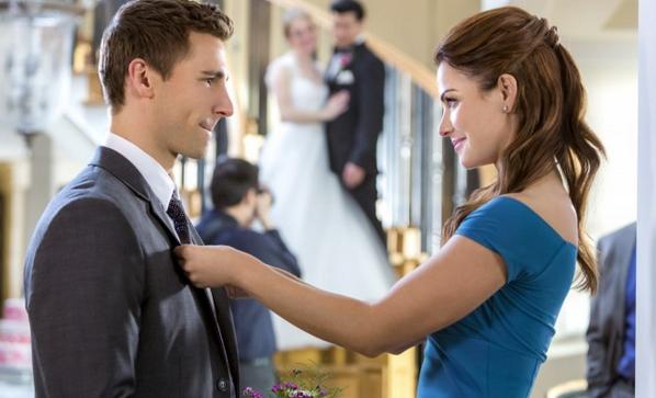 @ED_DURANCE I know very well whom I would trust ;-) 
#WeddingPlannerMystery @hallmarkmovie @brandonbeemer @AWALK35