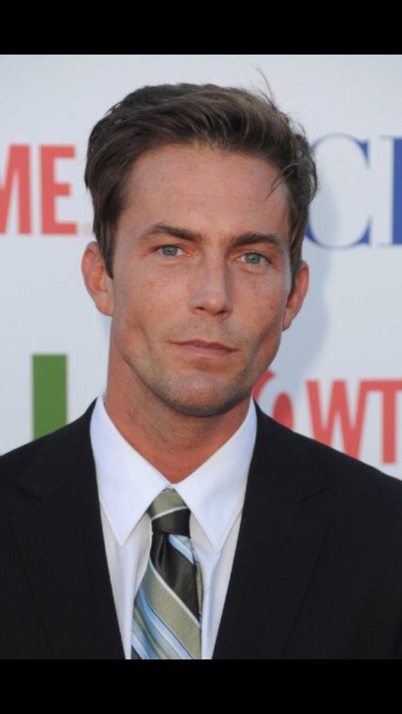 Happy birthday to Desmond Harrington aka Joey Quinn     