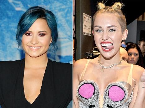 RT for #DemiLovato Fav for #MileyCyrus