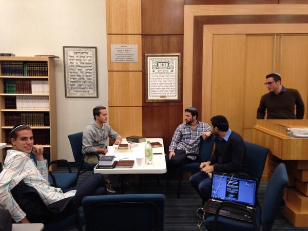 TanachStudy's tweet photo. Workin hard or hardly workin? At our weekly #TanachStudy meeting 📖📚 http://t.co/zigWf3X3iV