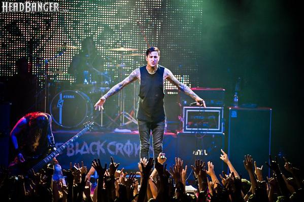 Happy birthday mitch lucker \m/ ! ! 