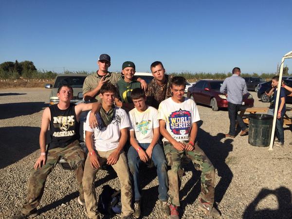 aarondavisfilm's tweet photo. Bunch of studs πͺ #extremepaintball http://t.co/EMISVxIUfy