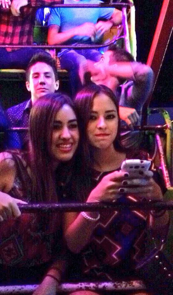 mariajoseolea's tweet photo. #magnapresents #cuandoteníascel @anaelenaa95 🎡🎉😂👌 http://t.co/Ycp6PVW6Si