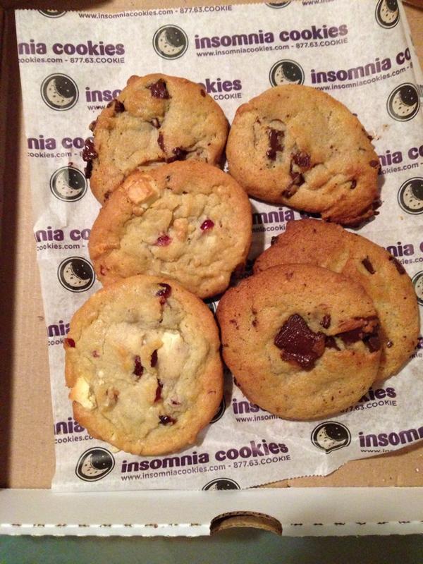aspenpowers's tweet image. Insomnia white chocolate cranberry cookies are amazing!!! #shouldof #boughtmore