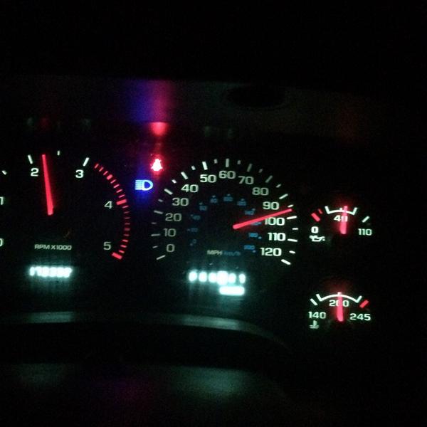 ItsACumminGs's tweet photo. #SlowDriver #NotEvenCloseToARaceTruck #HellaSlow #HellaStock #CumminSwoonThis http://t.co/izEqbjIHVQ