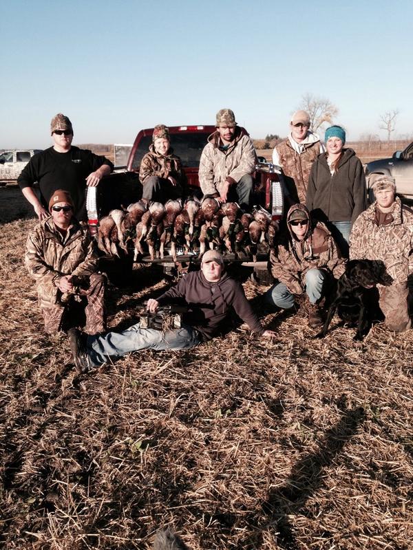 FDCalls's tweet image. Crazy morning! 9 man limit  Unfortunately the sun made it tough the majority of the morning to pick out greenies.