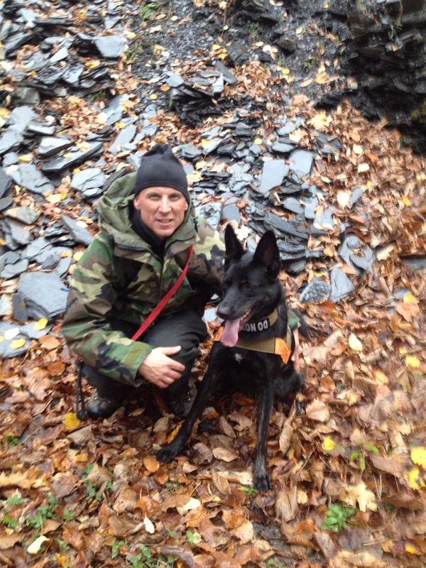 K9Greta's tweet photo. Search training in the Slate Quarry tonight http://t.co/BljPS5KXuD