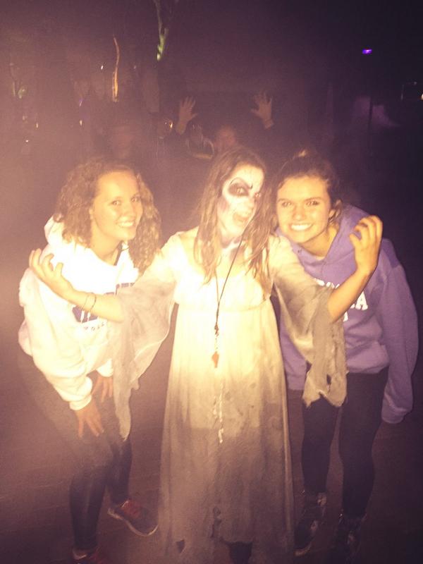 nikkipeitz98's tweet photo. When your trying to take a cute friend picture and that one friend doesn't smile😒 http://t.co/yBHdUfAEvN