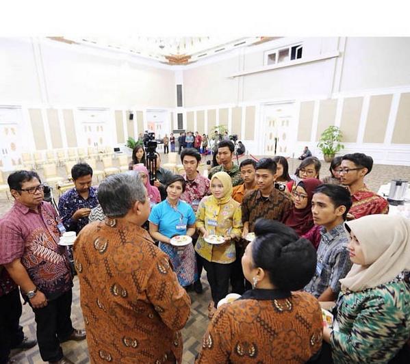 Terima kasih Pak <a href="/SBYudhoyono/">S. B. Yudhoyono</a> atas motivasi nya, kami pemuda #kopdarpamitan akan mengingat pesan Bapak. #makasihSBY