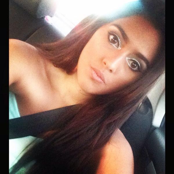 jesscaanaya's tweet photo. 💎💎7 #onlyselfie http://t.co/iiKbuiCGln