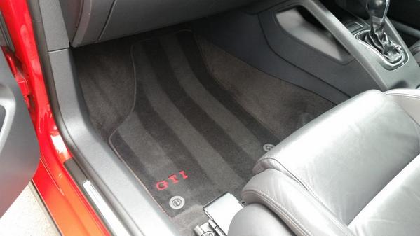 flawlessduk's tweet image. Enhancement Detail - VW Golf MK5 GTI #SimplePromote
