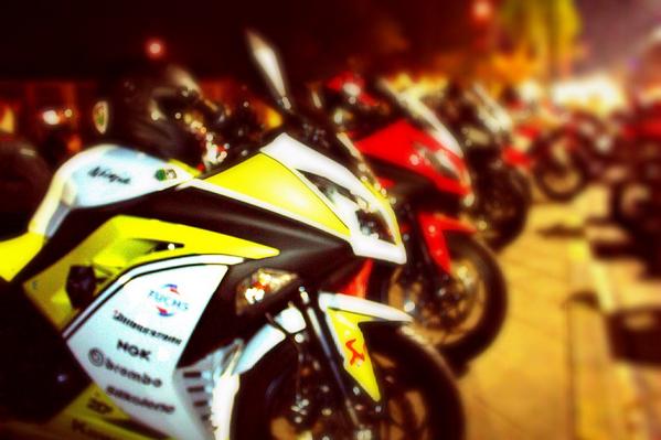 ModusNinja's tweet photo. ayo ninja siapa ini ?? @RidloD @Wenda_genblue @Agilsukediri @KawasakiLovers @superkawasaki @Kawasaki_INA ??? http://t.co/xCNYVGFFtc