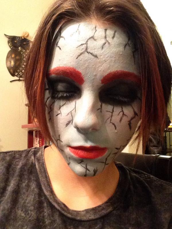 AlinaAzure's tweet image. Makeup practice!!