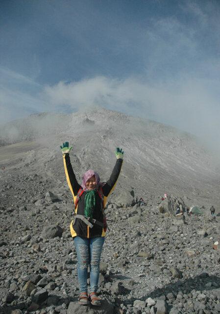 ellychandrika's tweet image. #JalinMerapi #MuncakMerapi2014 #mantap