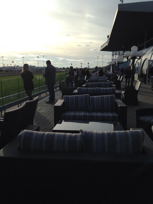 MoVernie's tweet photo. The official Pattison Party Tent was awesome as well. Open bar, food &amp; patio sitting. #PATTISONIntl #WOIntl #horse http://t.co/JUh0HYrZ1R