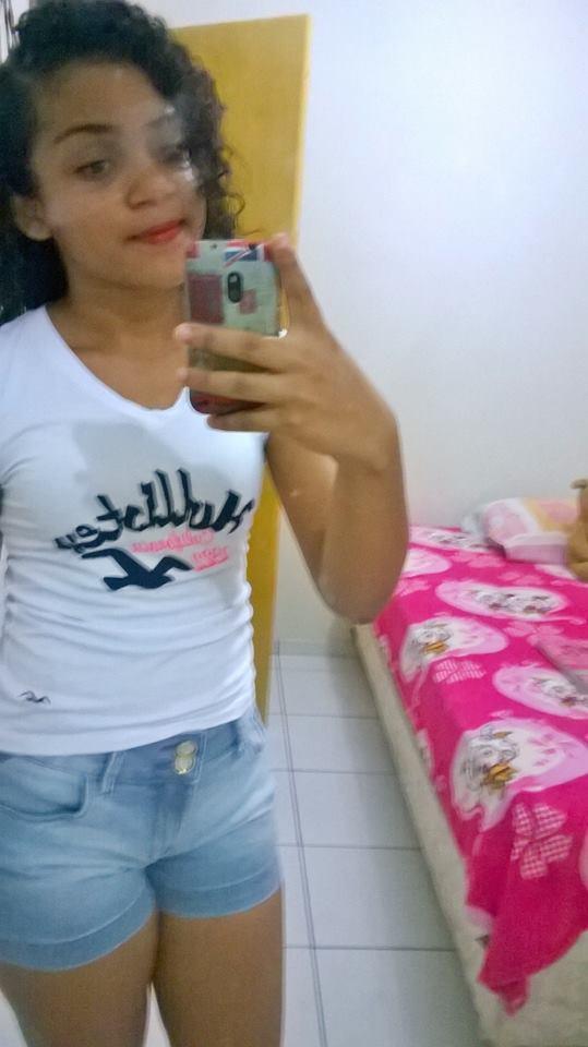 Layrllak's tweet image. Igreja 'DeOntem :3