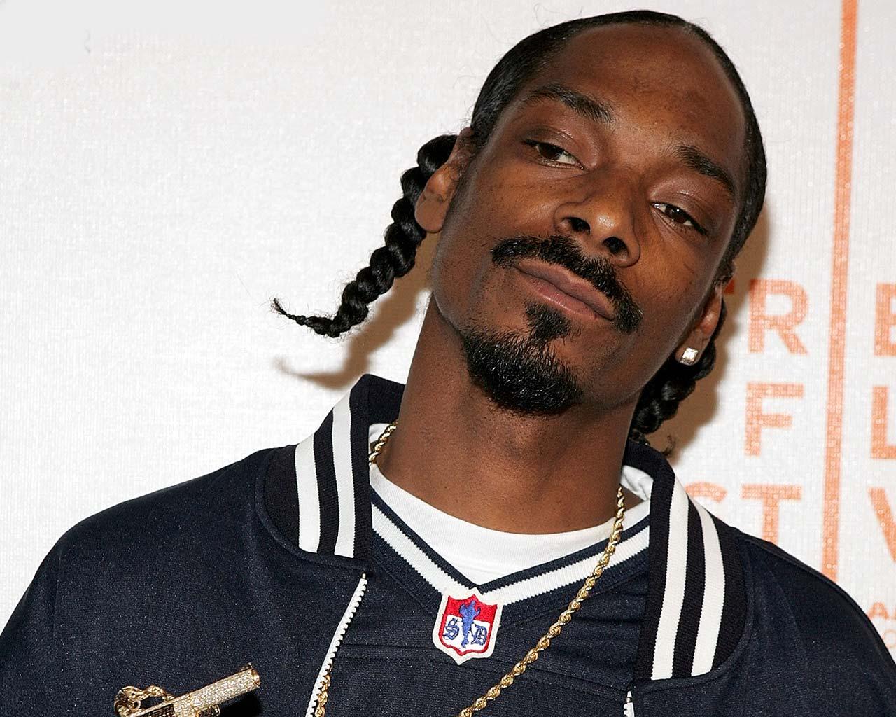 Happy Birthday to Snoop Dogg, Candice Swanepoel & John Krasinski!    