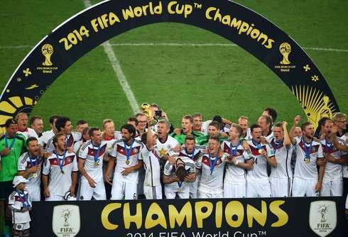 Fifa champions. Германия 2014 футбол World Cup. Germany World Cup Champions. Сборная Германии 2014 финал ЧМ. Германия чемпион 2014.