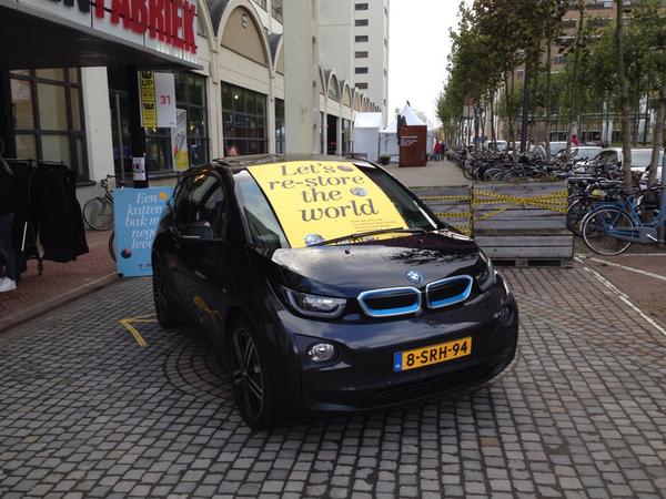 Vandaag MOBILITY DAY Bij <a href="/tomtoy_NL/">Tomtoy</a> en <a href="/NLMobility/">NLMobility</a> proefrijden met Elektrische auto's, scooters <a href="/dutchdesignweek/">Dutch Design Week</a>
