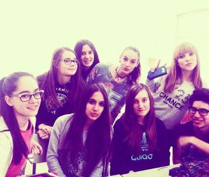 bloondemery's tweet photo. @Jesusgate @enaniusmorena @anamariarg9 @_itsangelaaa @anaalopez_ #maldad #sinclass #malos #ola #instaola wazaaaaa http://t.co/f6ERplVYh4