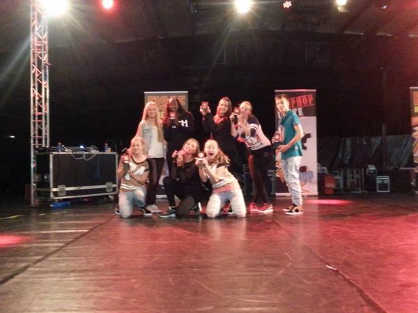 jetskiix's tweet photo. Hiphop Unite💃 http://t.co/qhYofwdc4a