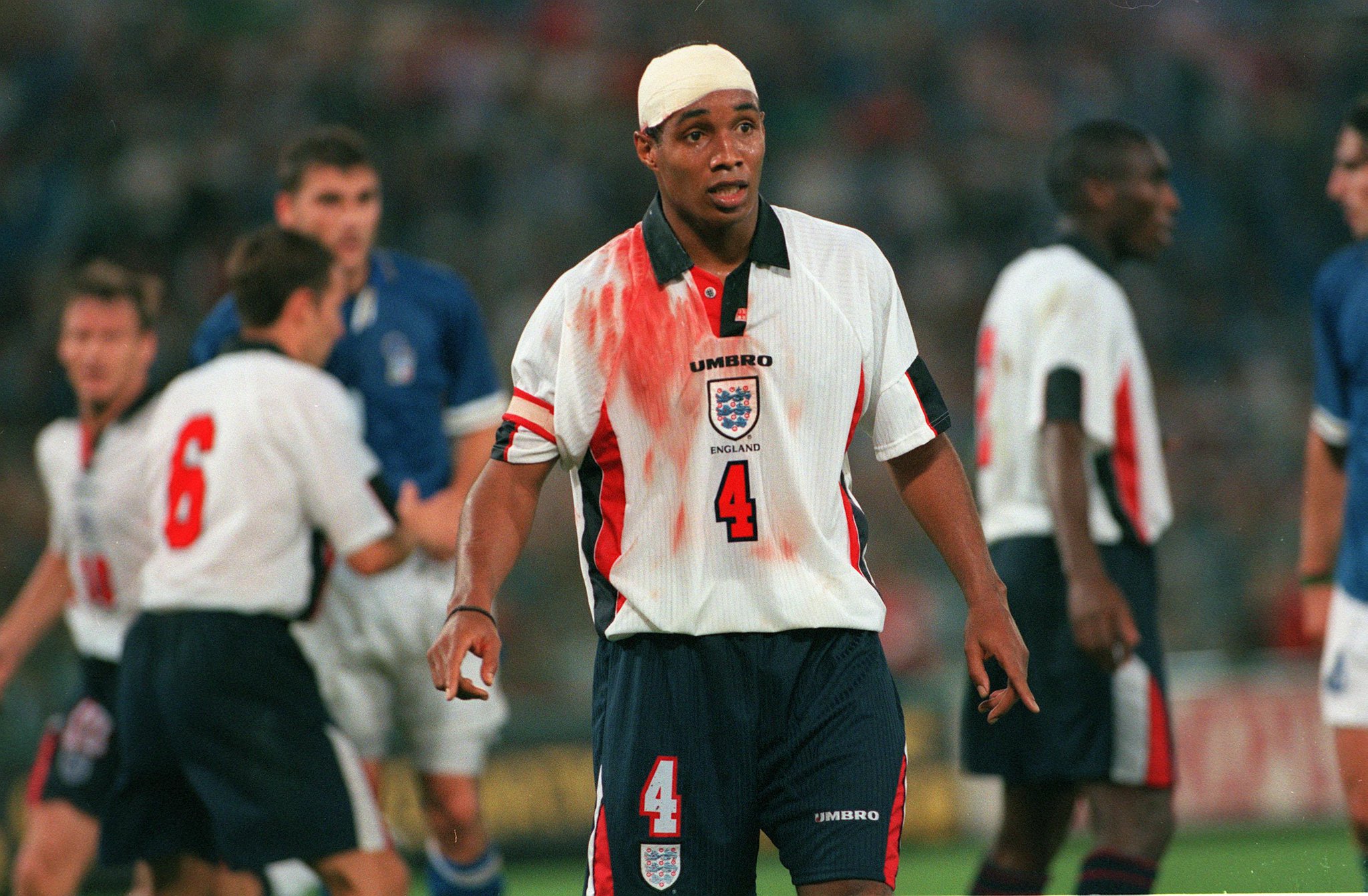 Happy birthday Paul Ince (47), Nemanja Vidic (33), Ion Andoni Goikoetxea (49), Sam Vokes (25)
 