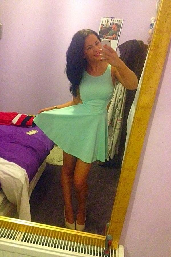zoeBanks5's tweet photo. Sat night 🍷🎉 http://t.co/fPLLNPrJuM