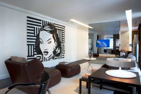 AdNotamZA's tweet photo. ad notam mirror televisions are perfectly suited for lounge installations! Find out more at: http://t.co/81jd6jawJn http://t.co/erSIKtmh71