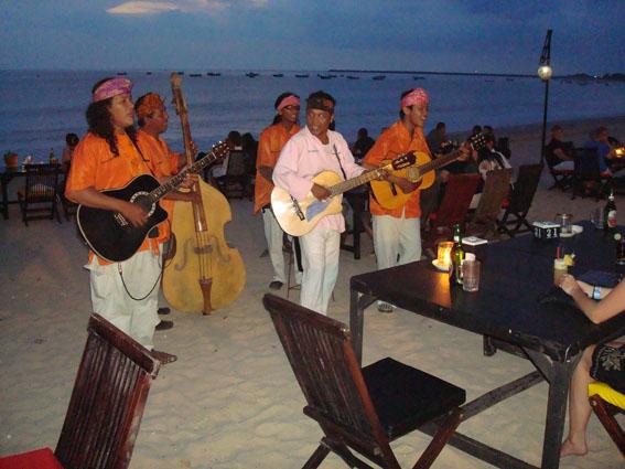 ToursLine's tweet image. Seafood dinner in Jimbaran - only 50 USD
tours-line.com/#!seafood-dinn…