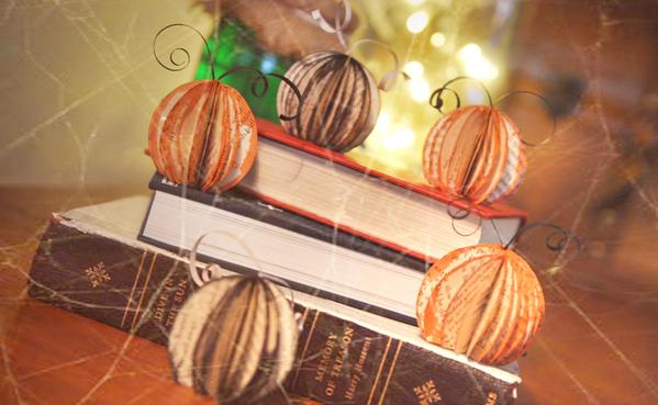 paperstrawed's tweet photo. Cute Halloween craft - paper pumpkins made from old book pages: http://t.co/hcPlOnCoHh #halloween #craft #pumpkin http://t.co/5iPRppn5sV