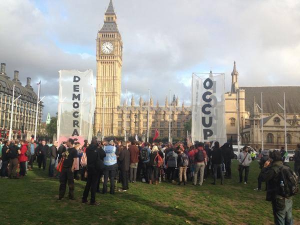 Finally some proper politics in Parliament Sq!  #occupydemocracy - get down there! occupydemocracy.org.uk/2014/10/20/sch…