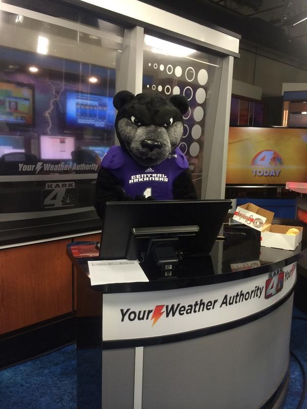 Time for homecoming week! The weather is sunny! :) ”