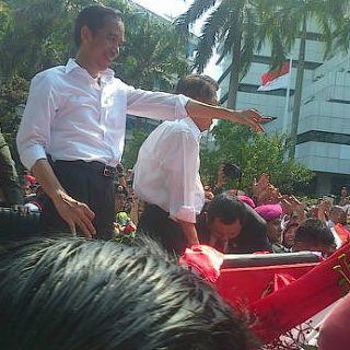 PermadiRoy's tweet photo. Congratulation and Success, Mr.Joko Widodo and Mr.Jusuf Kalla for Indonesia Hebat. http://t.co/KpH0rzyXY0