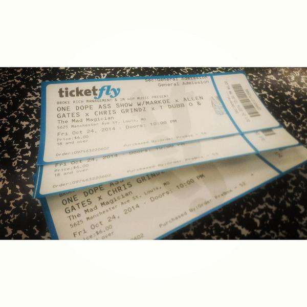 ChrisGrindz's tweet photo. You need tickets to this show!!!
This Friday 24th
18 to enter 21 to drink.
#Confiskated http://t.co/2Q1iK7f1A3