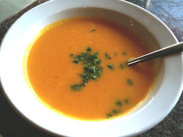TuftsUniversity's tweet photo. #BisqueAlert! Served all day in Dewick, Carmichael, Hodgdon, Hotung, and B&amp;B. http://t.co/xEz9fgPdz2