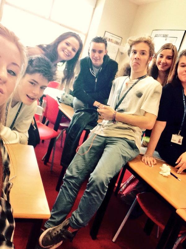 Media_Film_SFCF's tweet image. We&apos;re your media and film reps..👋 Come #techusout at the #SFCF open days, this Weds and Thurs!