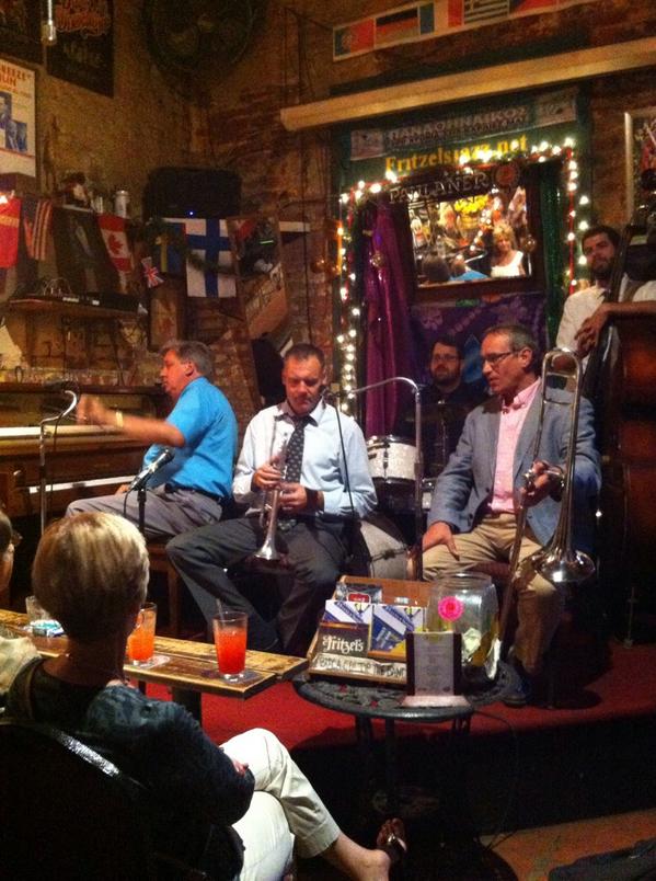 mybitoffthetop's tweet photo. Night 1 on TENT: The South. In New Orleans, Jambalaya, iced tea and meeting group. + music,of course. #tentthesouth http://t.co/xL97XTrJqc