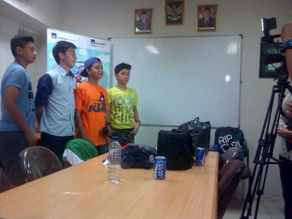 Ini pas super7 lg interview