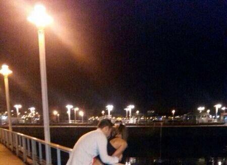 CARI ¿HAS VISTO LOS MUILES DEL PUERTO? MIRA CUANTOS HAY.