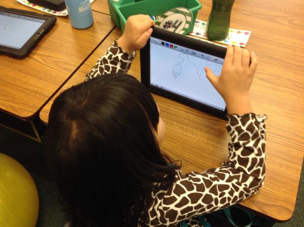 SmithfieldElem's tweet photo. 1st grade learning about the parts of a computer #ipaded #educreations http://t.co/9CNM73qVSs