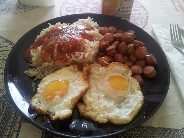 VicMG4's tweet photo. Vic's UK cuban rice is coming again! http://t.co/gJYWOVHtx6