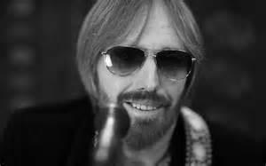 Happy Birthday Tom Petty who is 64 today.
Whats your favorite Tom Petty and the Heartbreakers song? 